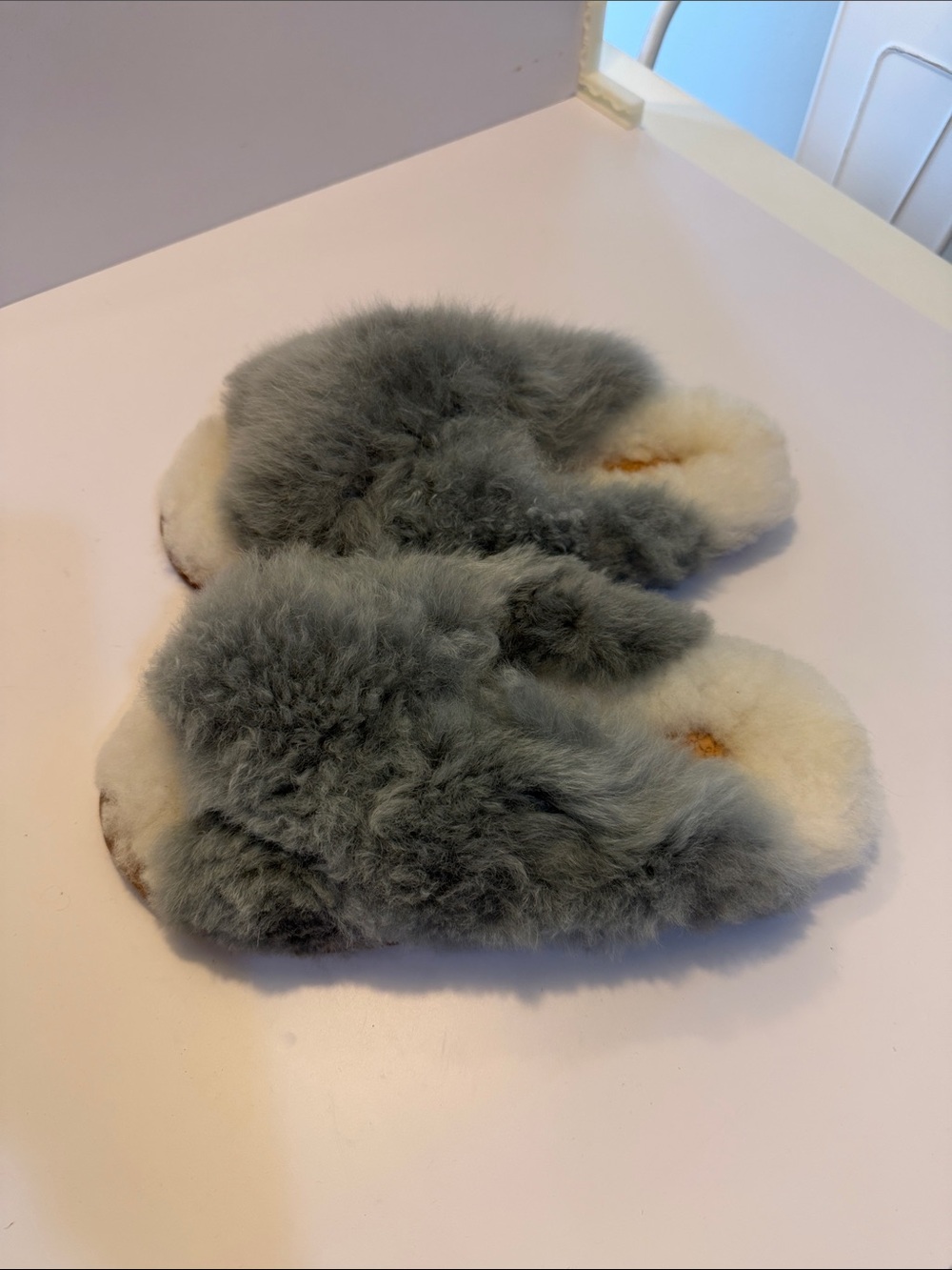Baboosha Cozy Dolphin Gray X Shearling Slippers Sz M (40/41)   Bag4
